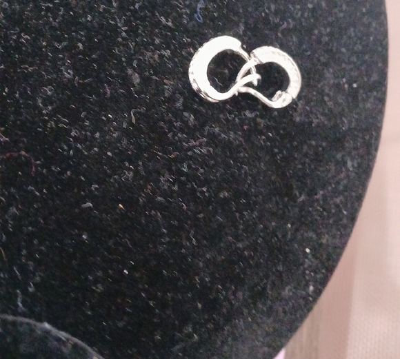 Elegant Silver Hoop Earrings Sterling. - Picture 3 of 6